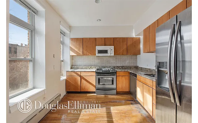 Rented by Douglas Elliman | media 14