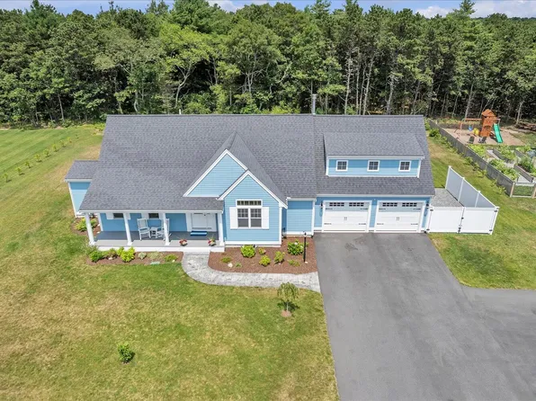 8 Dylans Way, East Falmouth, MA 02536