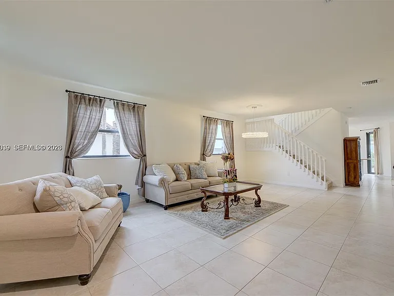 9260 W 35th Ln — Photo 2