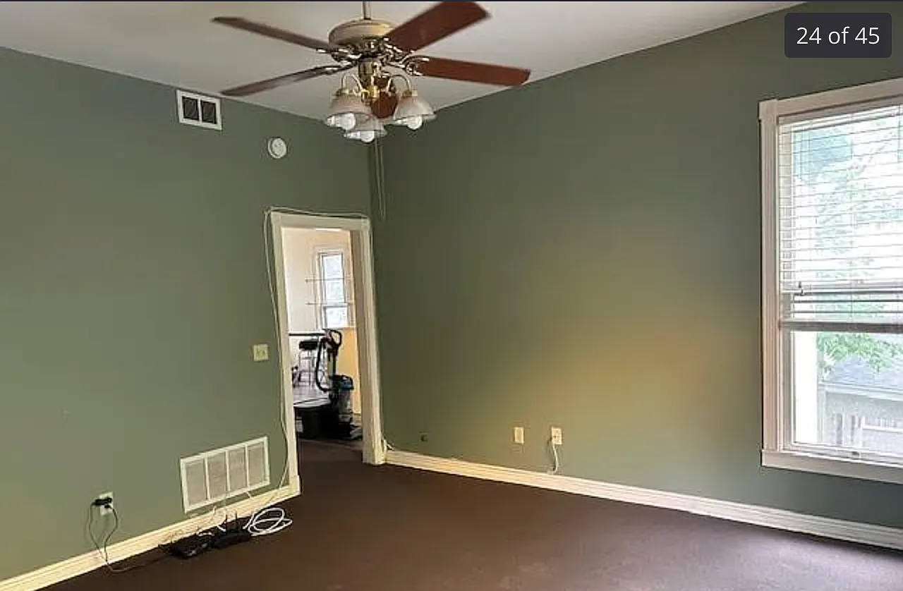 3 bed, 1000 sqft, $1,100 — Photo 2