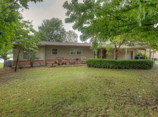 2243 Cherokee Ave, Baxter Springs, KS 66713