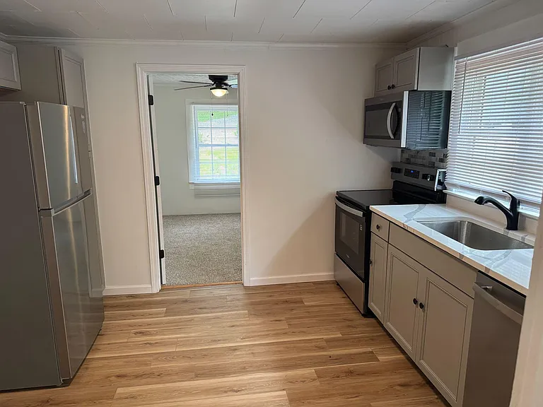 6510 Morgan Ford Rd — Photo 9