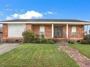 4933 Sherwood Dr, New Orleans, LA 70128