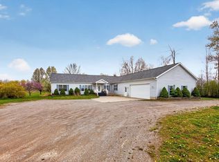 11087 Pierce Rd, Freeland, MI 48623