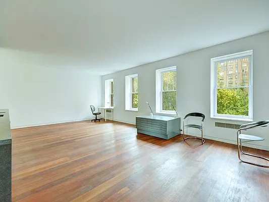 Sold by Sotheby's International Realty | media 14