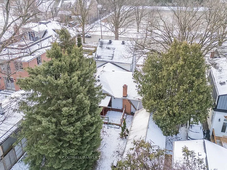 24 Maple St — Photo 49