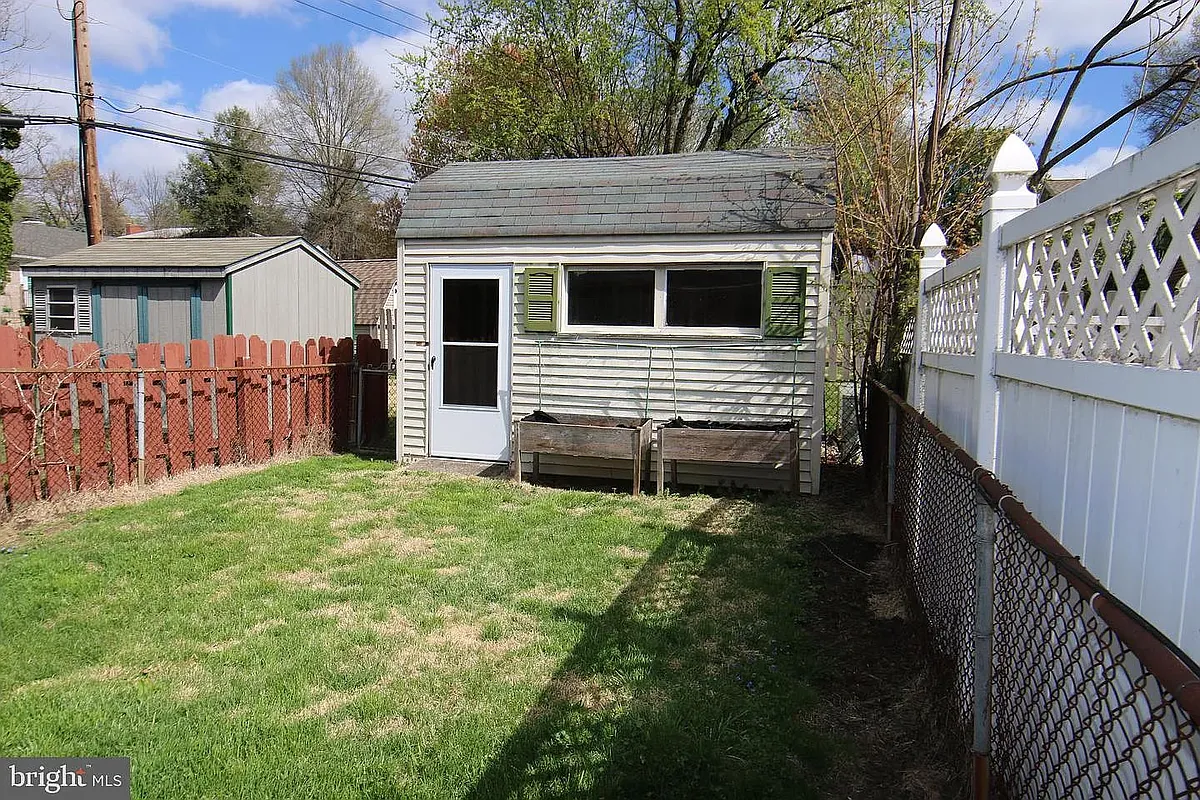 Building Photo - 2121 Market Street Ext