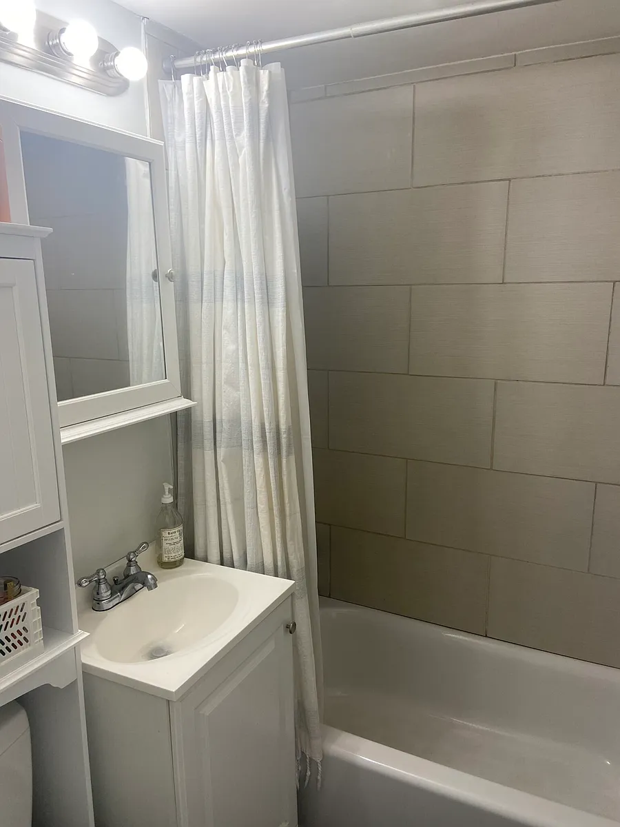 Building Photo - 38 L St #1