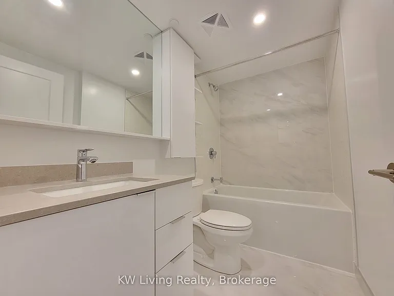 8 Cedarland Dr #1002 — Photo 8