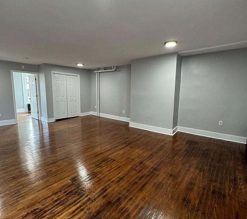 1st image of 229 Liberty St APT 3
