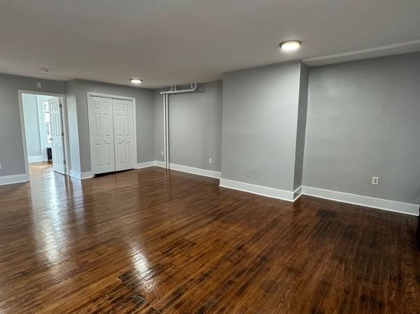 229 Liberty St APT 3