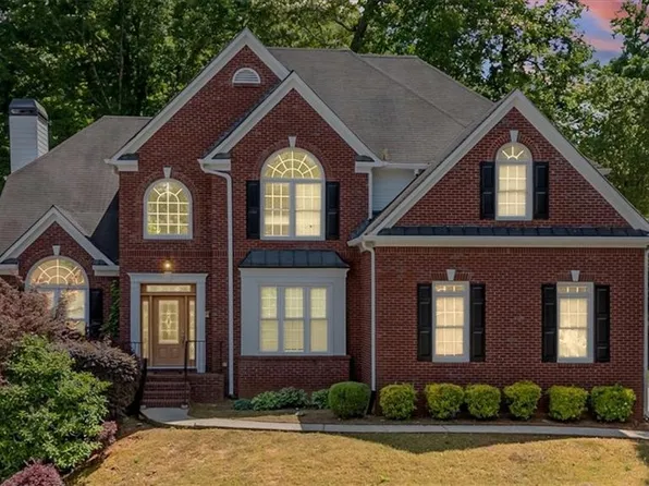 6915 Glen Cove Ln, Stone Mountain, GA 30087