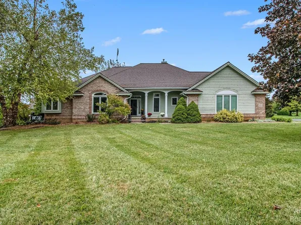 1890 Oakview Dr, Ann Arbor, MI 48108