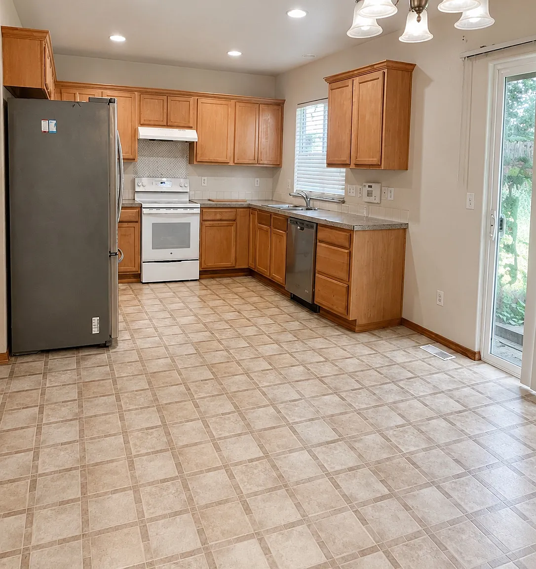 4 bed, 1486 sqft, $2,850 — Photo 3