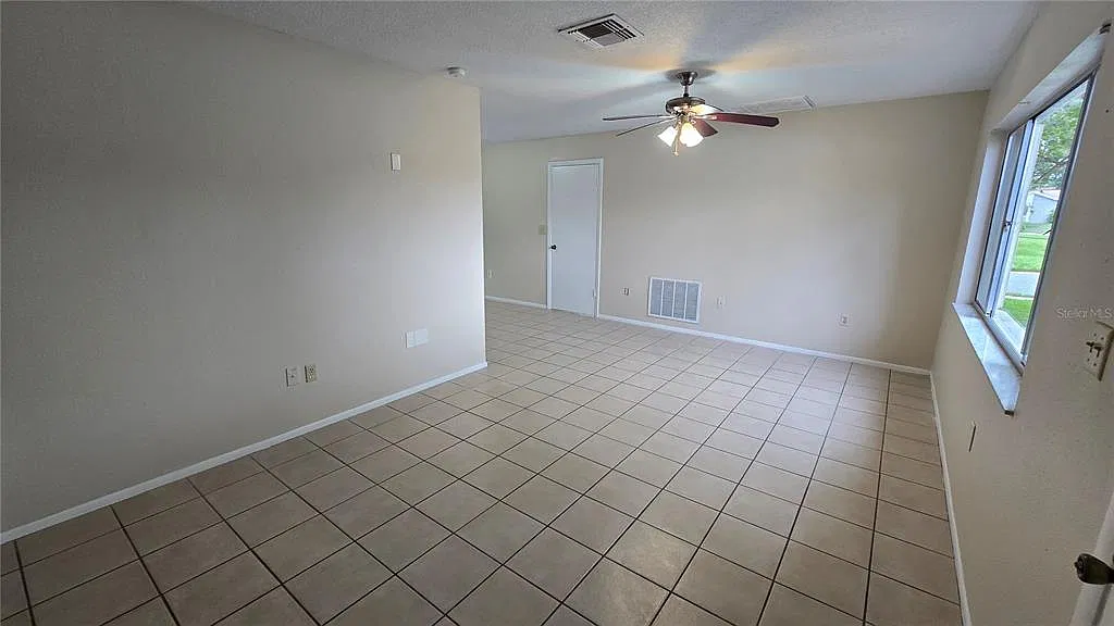 2 bed, 1.0 bath, 824 sqft, $1,475 — Photo 3