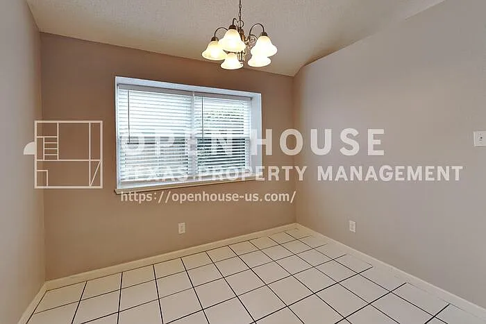 712 Bluebonnet Dr — Photo 6