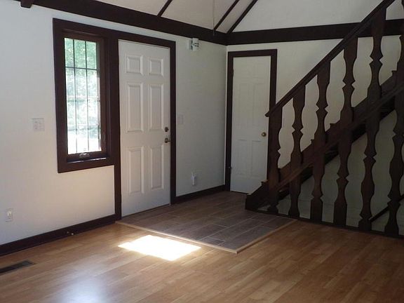 Front entry & staircase