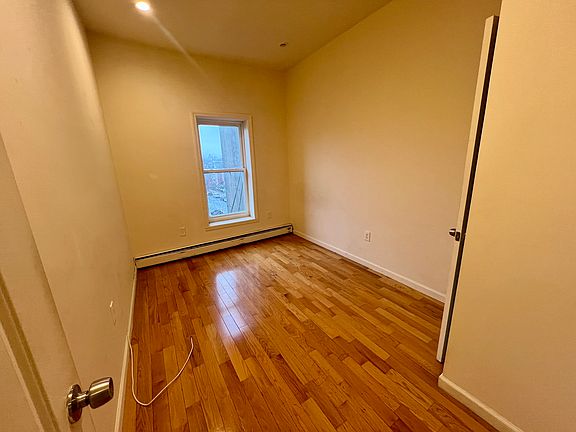 2nd image of 256 Marcus Garvey Blvd #4B