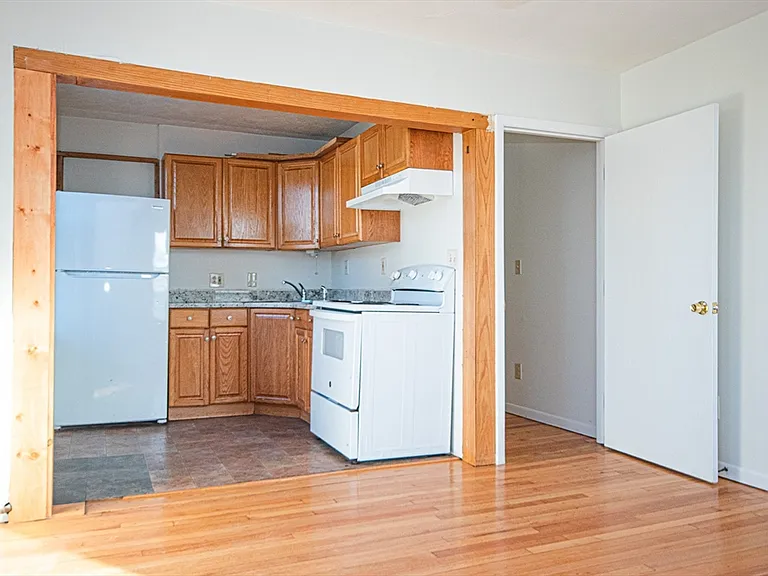 29 William St #22 — Photo 9