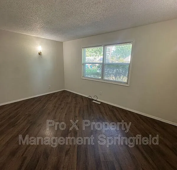3332 S Southlyn Pl — Photo 9
