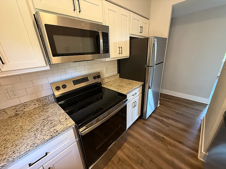 7157 Lyndover Pl #H2 — Photo 4
