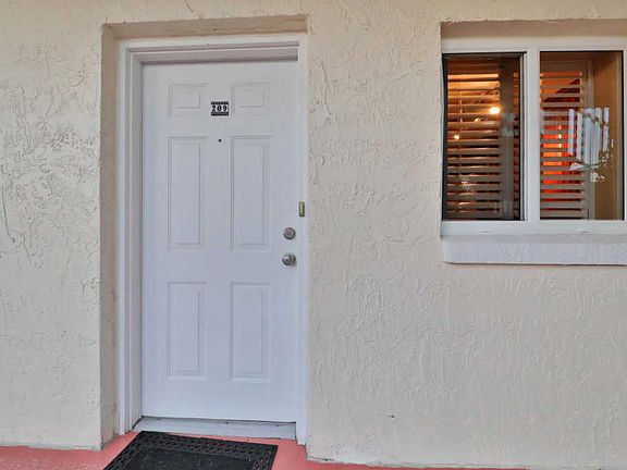 5th image of 157 Marine St Unit 209