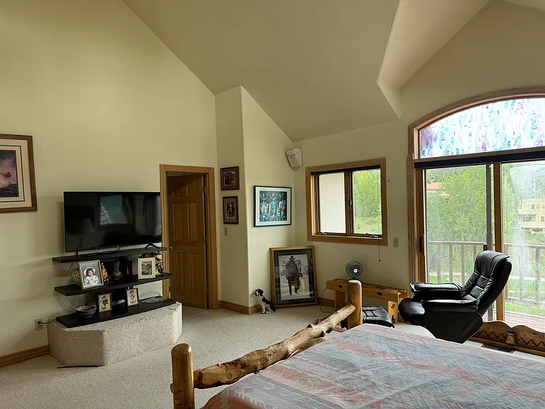 695 Charolais Cir — Photo 12