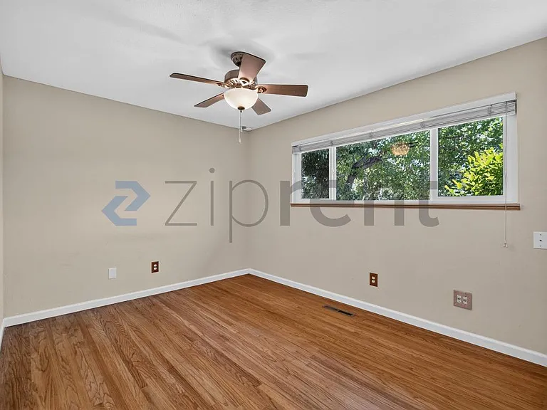 648 San Lorenzo St — Photo 19