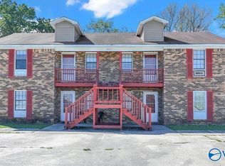 1809 Graymont Ln SW, Decatur, AL 35603