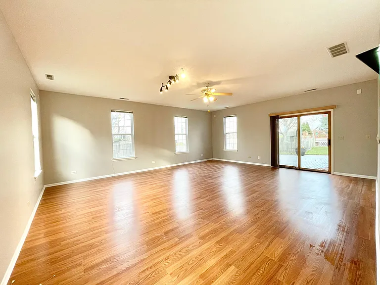 1675 McDowell Ave — Photo 21
