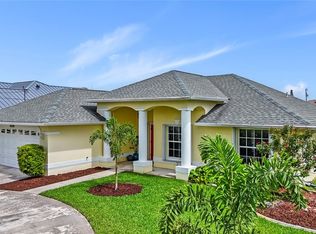 608 SW 43rd Ter, Cape Coral, FL 33914