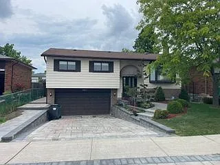 885 Forestwood Dr Photo 1