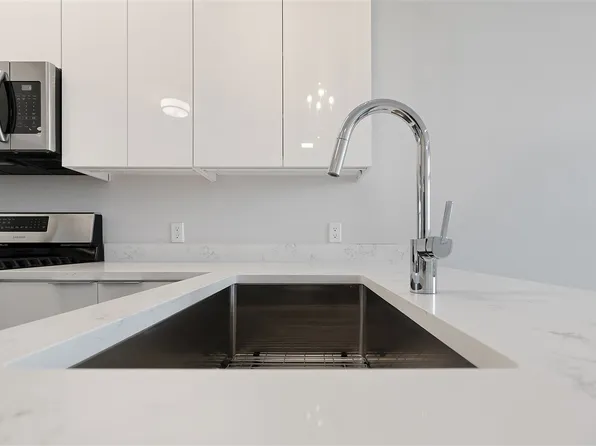 119 Peter Street image 4 of 14