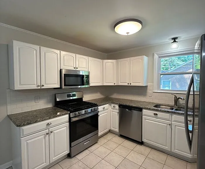 5710 Charing Pl — Photo 6