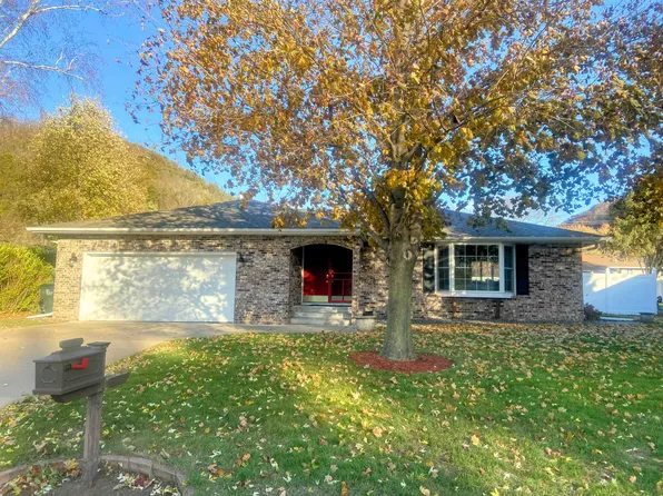 126 Randee Ave, Prairie Du Chien, WI 53821