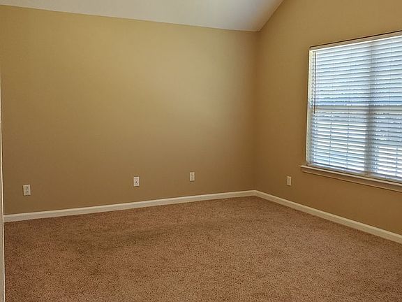 2nd image of 309 Barrister Cir