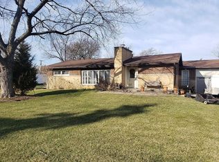 22W250 Woodview Dr, Medinah, IL