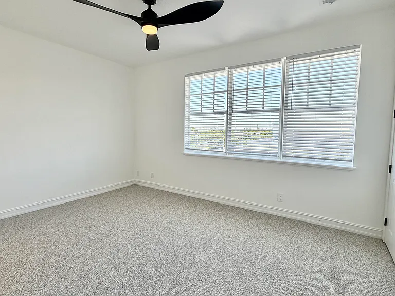810 3rd Ave N #78 — Photo 46