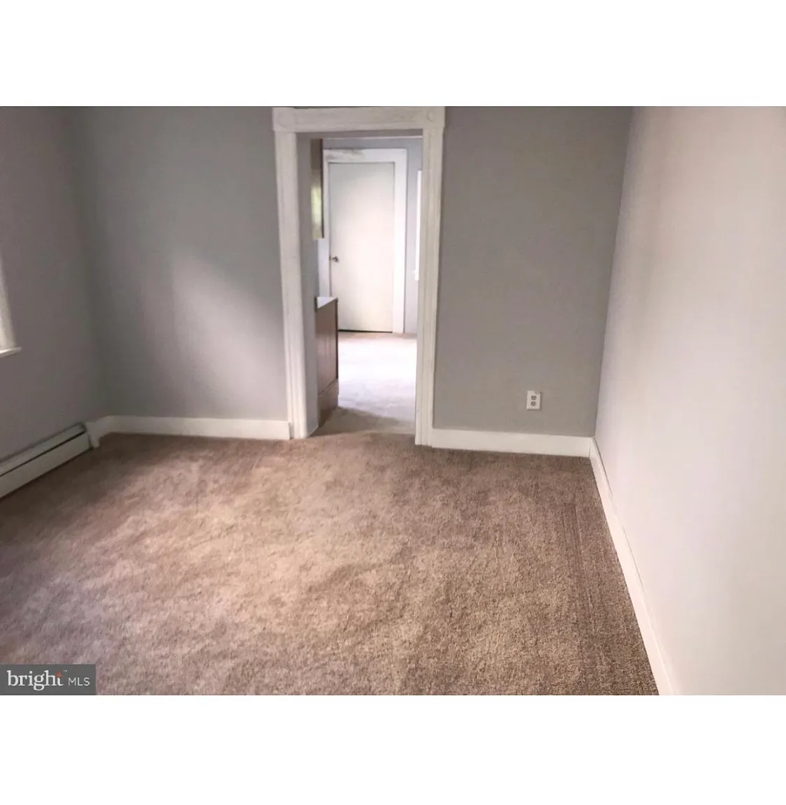 4 bed, 2000 sqft, $2,200 — Photo 4