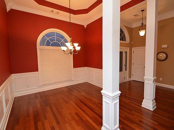 4th image of 280 Hathersage Dr