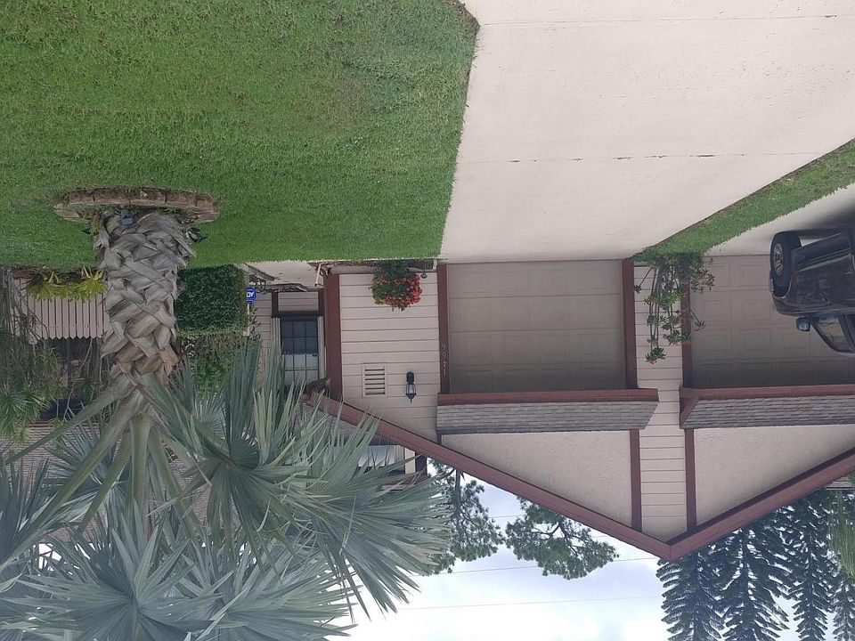 1st image of 1466 SE Colchester Circle
