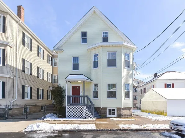 148 Myrtle St #1, New Bedford, MA 02746