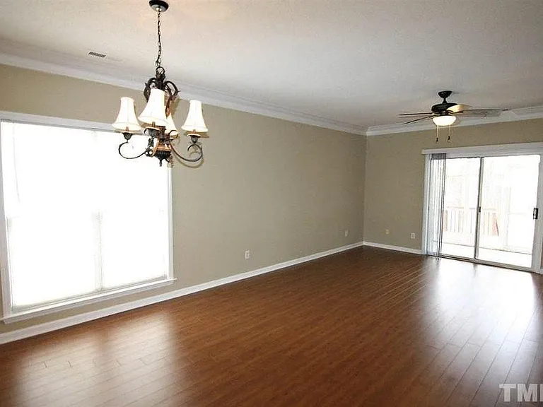 5325 Cog Hill Ct — Photo 14
