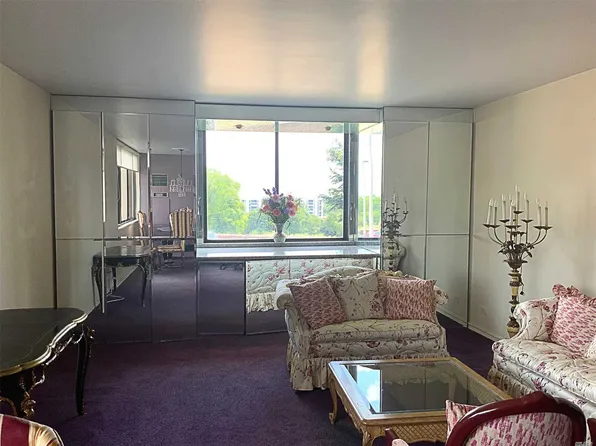 26910 Grand Central Pkwy APT 2E, Queens, NY 11005