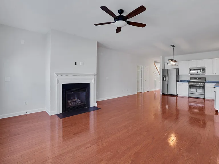 1302 Liberty Pike — Photo 36
