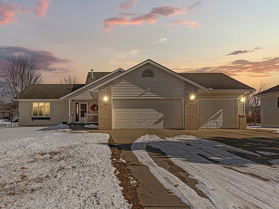 3rd image of 509 Chatfield Ln