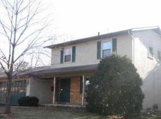 1241 Oakfield Dr N, Columbus, OH