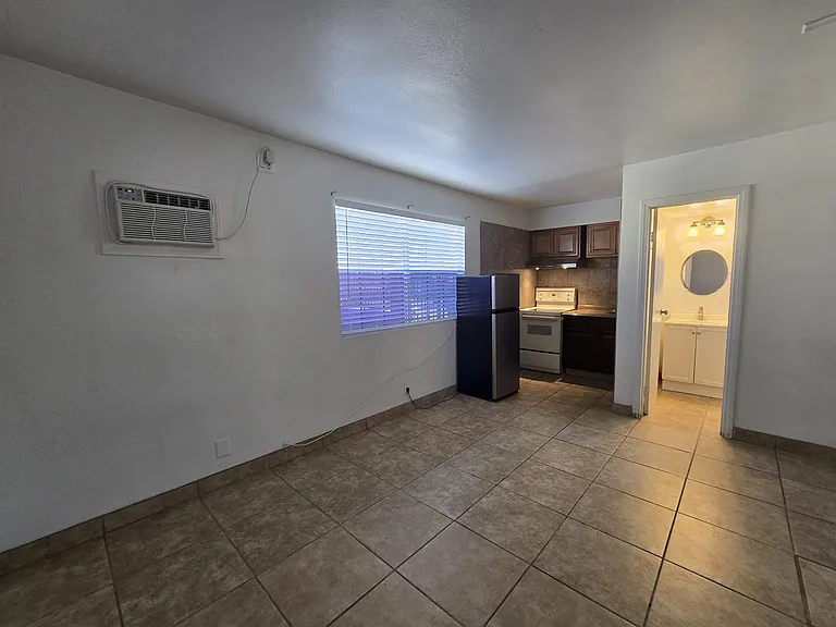 4366 Vegas Valley Dr #101 — Photo 9