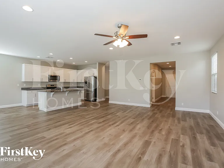 4515 Amberley Ridge Ave — Photo 3