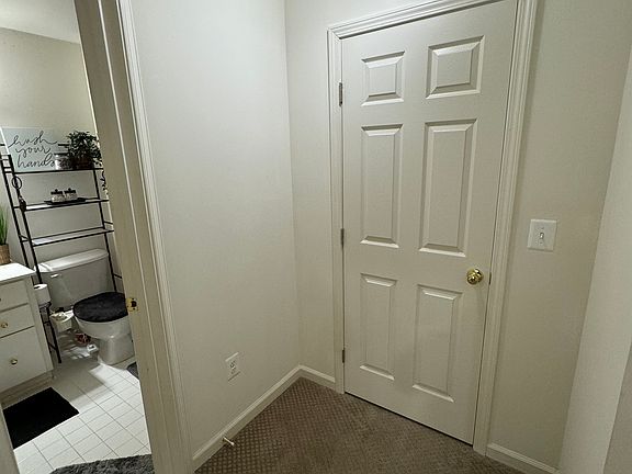 3rd image of 1910 Powells Landing Cir